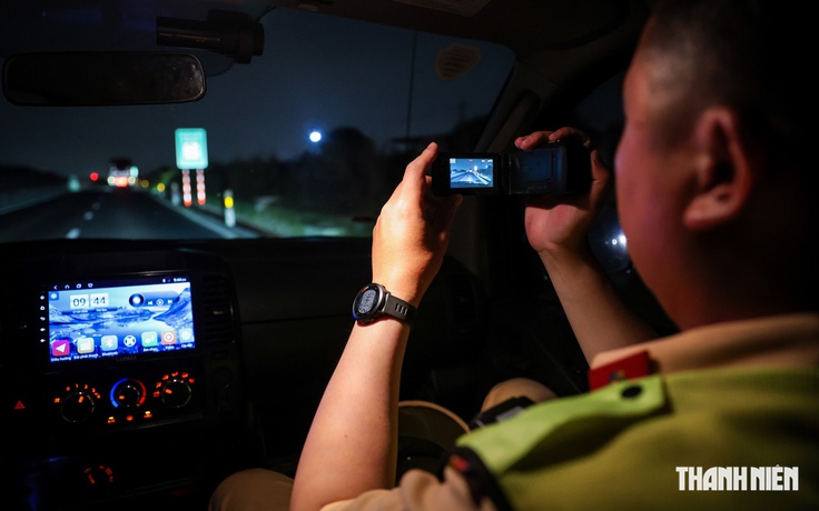 CSGT hóa trang xử phạt trên cao tốc TP.HCM - Vân Phong: Gần 100 trường hợp mỗi ngày