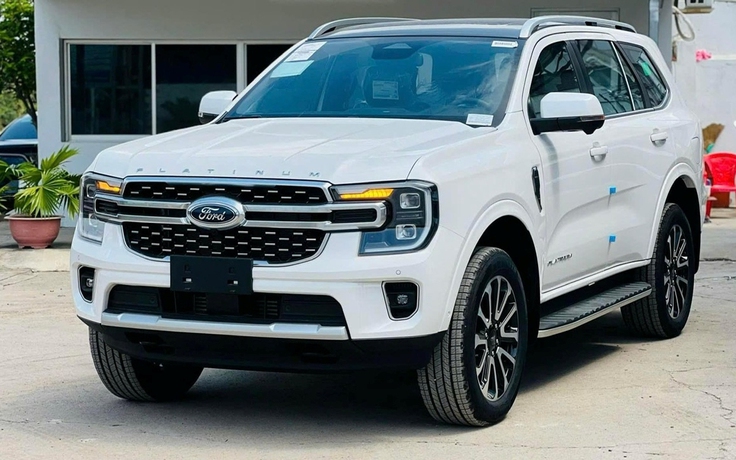 Ford Everest có thêm bản máy xăng, gia nhập thị trường từ giữa năm 2026