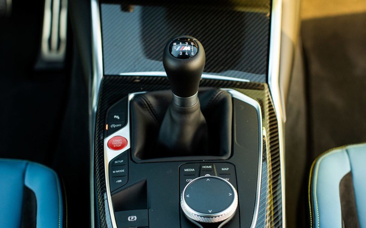 Xe sang vẫn trung thành với hộp số sàn