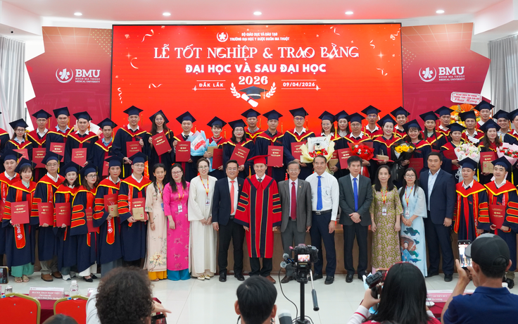 'Y đức là điều tuyệt đối không được phép đánh mất', lời dặn của hiệu trưởng trường y