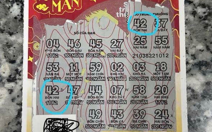 Mua vé số cào trong chuyến du lịch Đà Lạt, cặp đôi trúng độc đắc 1,2 tỉ