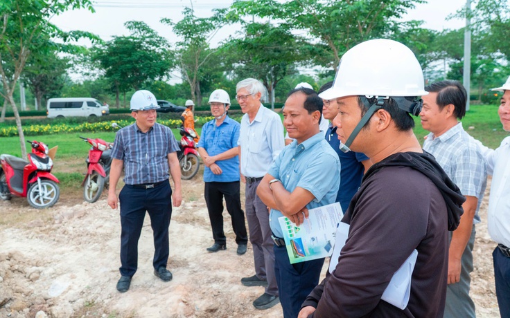 Công trình điện thứ 51 kịp đóng điện lúc 23 giờ 50 phút khuya 30.4