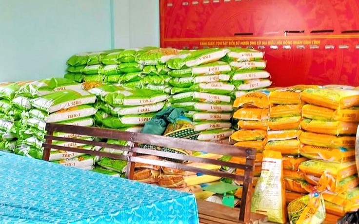 Vì sao hơn 10 tấn lúa giống hỗ trợ ở Gia Lai nằm tồn kho?