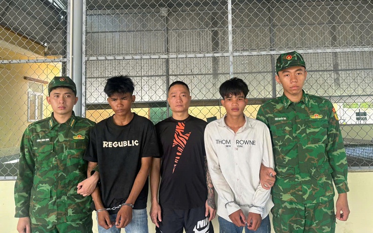 Đưa người xuất cảnh trái phép qua Lào chỉ vì 1 triệu đồng tiền công