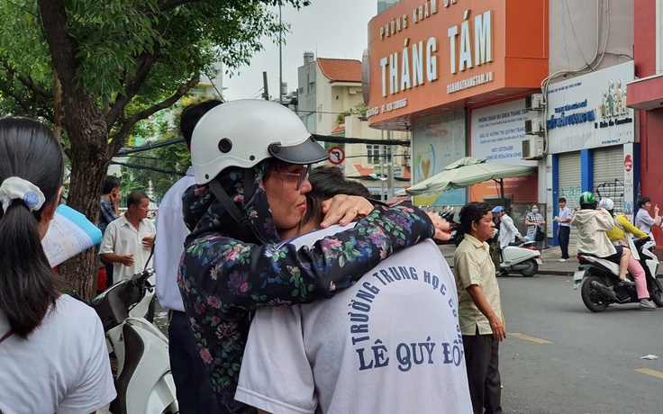 Bỏ thi tuyển sinh lớp 10: Tiết kiệm tài nguyên, sức sống khỏi cuộc đua khốc liệt