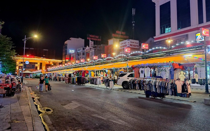 Phố đêm 'chết yểu'
