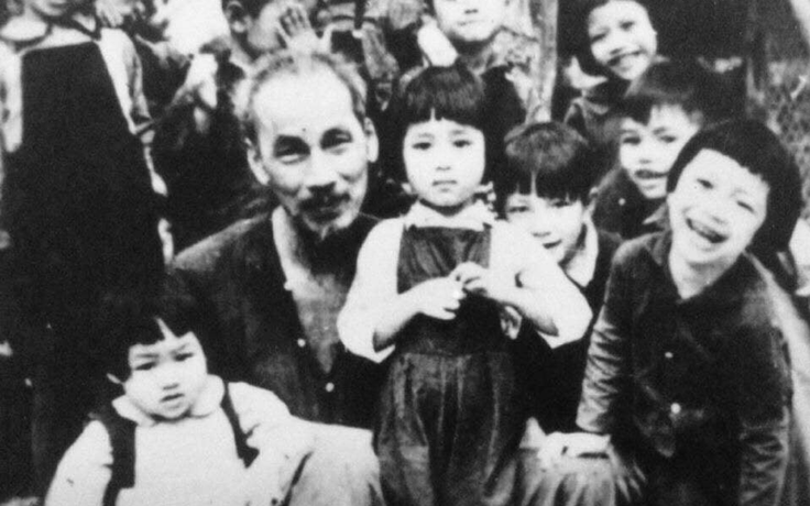 Nguyễn Thị Quỳnh Dung: 'Em bé' có 7 bức ảnh chụp cùng Chủ tịch Hồ Chí Minh