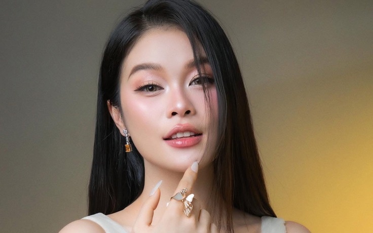 Cô gái từng 'gây sốt' khi hát bolero ra sao sau 2 lần giành quán quân?