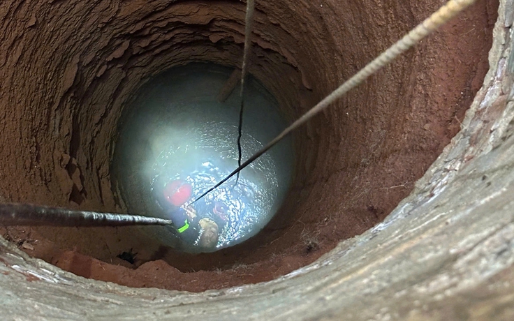 TP.HCM: Giải cứu người đàn ông rơi xuống giếng sâu 35 m giữa rẫy