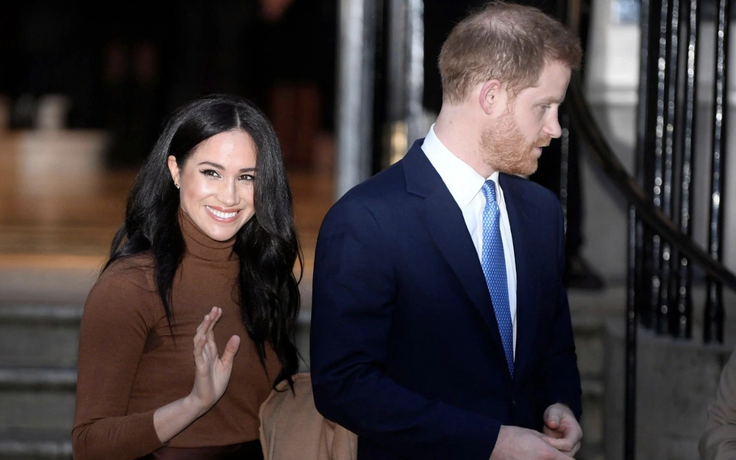 Meghan Markle bất ngờ tung loạt ảnh cưới chưa từng công bố