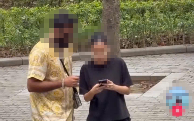 TikToker bị tố dàn dựng clip 'tặng iPhone' ở Việt Nam là ai?