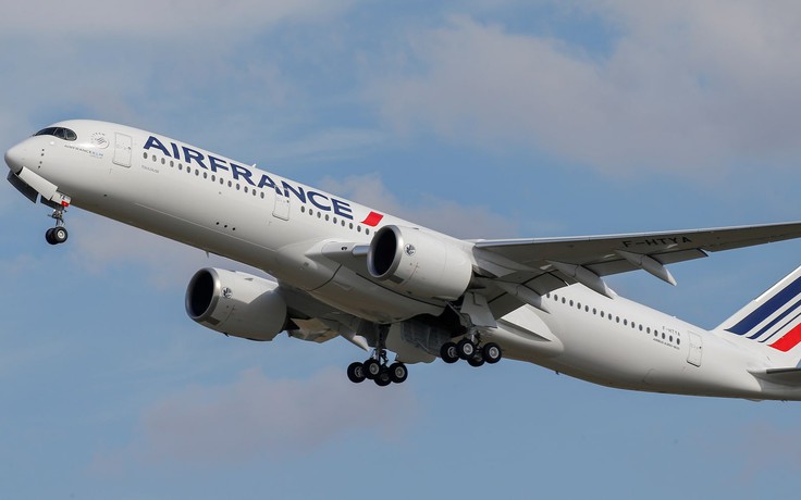 Mỹ chặn một chuyến bay của Air France vì lo ngại dịch Ebola