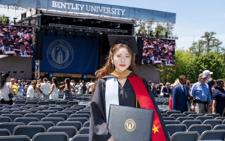 Hoa hậu Việt biết 4 thứ tiếng, tốt nghiệp đại học loại xuất sắc tại Mỹ