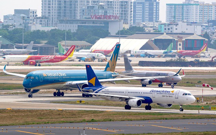 Lo đường bộ, đường sắt cao tốc sẽ 'hốt hết' khách của sân bay?
