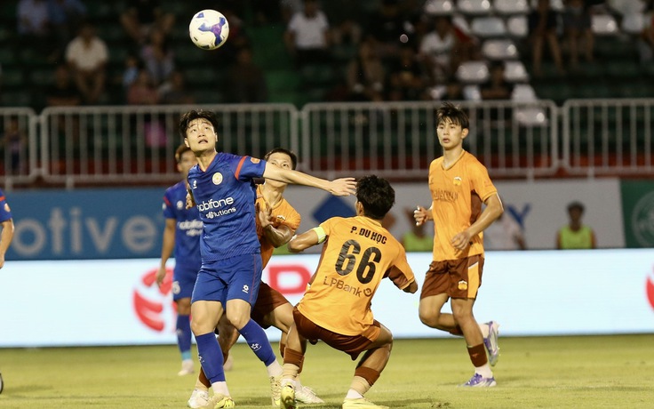 Vòng 24 V-League: Nghiệt ngã vòng xoáy trụ hạng