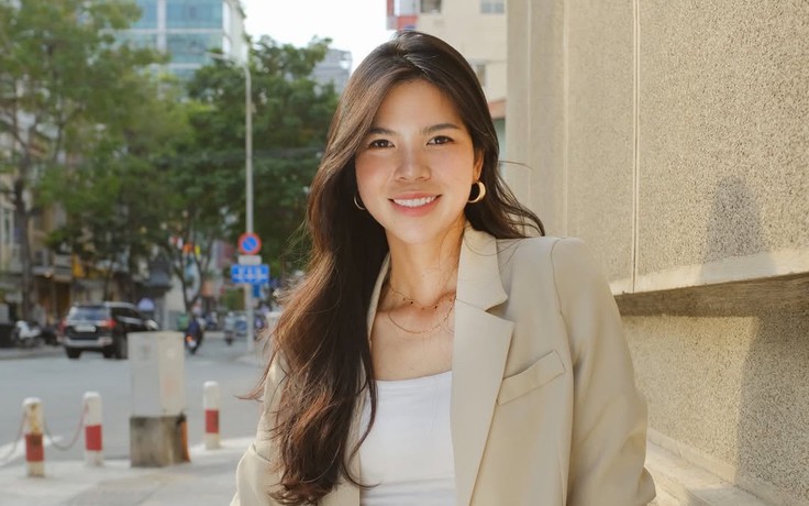 Diện áo khoác ngoài đa năng cho những ngày bận rộn