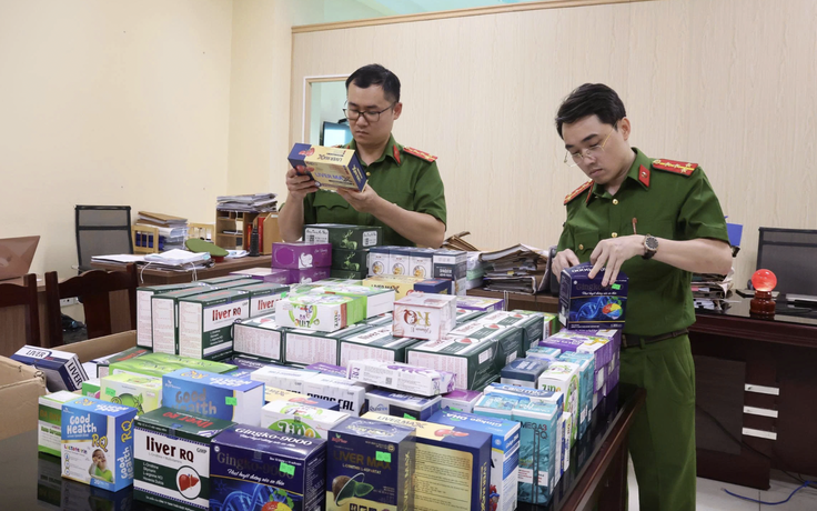 54 lô thực phẩm chức năng giả 'bổ gan, bổ phế'