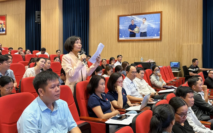 Bối rối việc in sao, cấp bằng tốt nghiệp sau khi trường sáp nhập, đổi tên