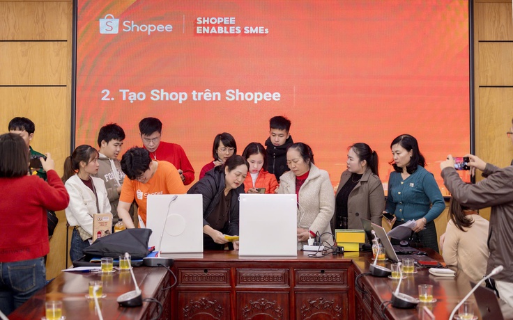 Hỗ trợ người bán lẫn người mua để thúc đẩy tiêu dùng