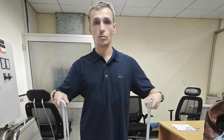 Bắt người nước ngoài chuyên trộm vali hàng hiệu tại sân bay Tân Sơn Nhất