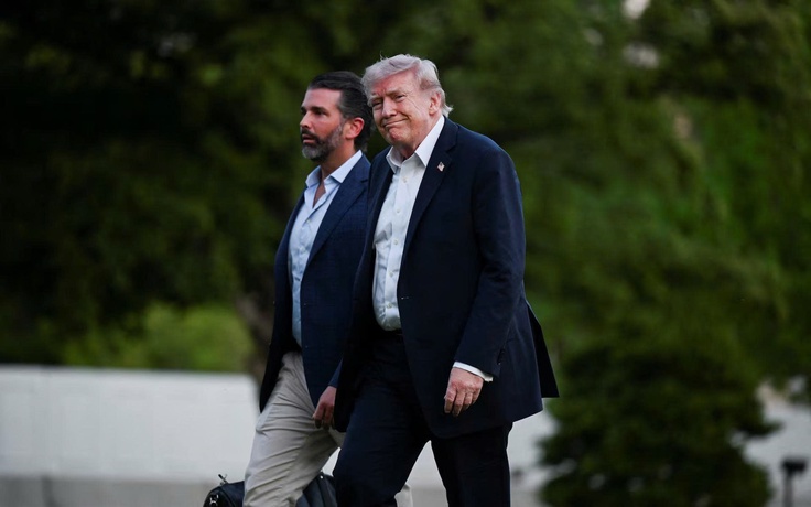 Ông Donald Trump tuyên bố không dự đám cưới con trai cả