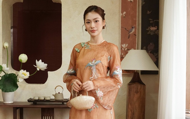 Một tà áo dài, muôn vẻ đẹp Việt Nam