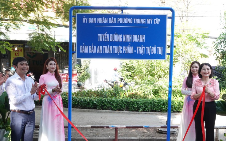 Phường cửa ngõ Tây Bắc TP.HCM ra mắt tuyến đường kinh doanh kiểu mẫu