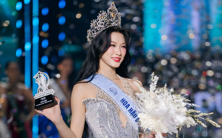 Cô gái Tuyên Quang cao 1,8m đăng quang Hoa hậu - Nam vương Du lịch Việt Nam