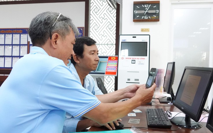 Bộ Nội vụ trả lời TP.HCM việc hỗ trợ thêm cho người hoạt động không chuyên trách