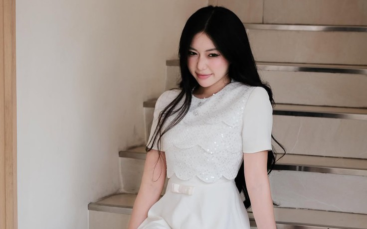 Hoàn thiện diện mạo 'sang, xịn, mịn' cùng set đồ trắng tối giản