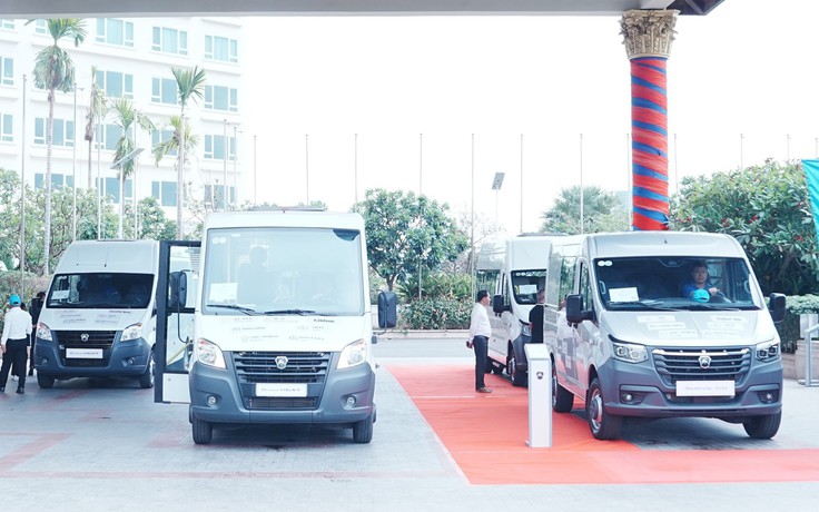 Xe thương mại GAZ từ nhà máy Đà Nẵng chào sân thị trường Campuchia