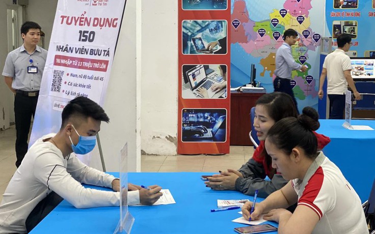 Từ 1.7, hợp đồng lao động điện tử bắt buộc xác thực qua VNeID
