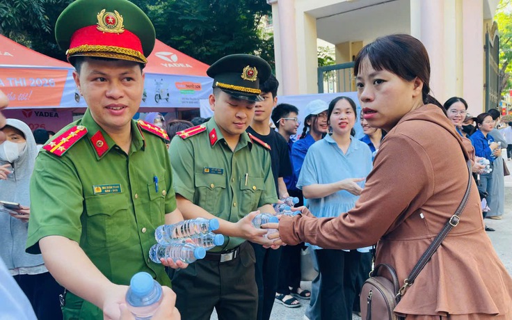 Bắc Ninh: Công an tuần tra quán internet, photocopy để chặn gian lận thi vào lớp 10
