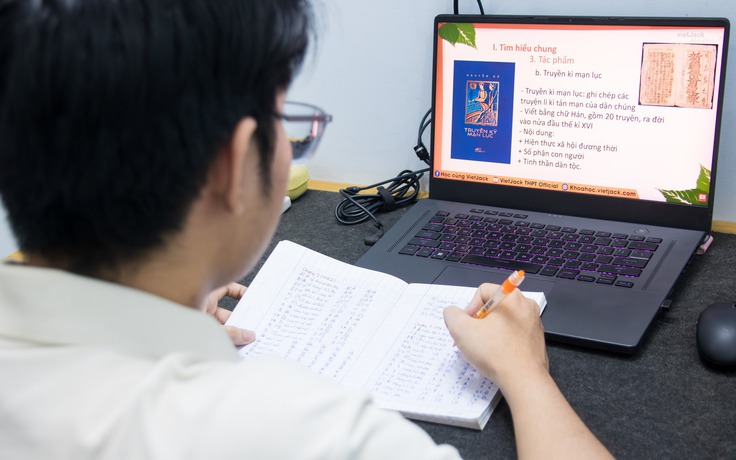 Cao điểm ôn thi tốt nghiệp THPT: Người 'áp lực kinh khủng', người giảm lo âu