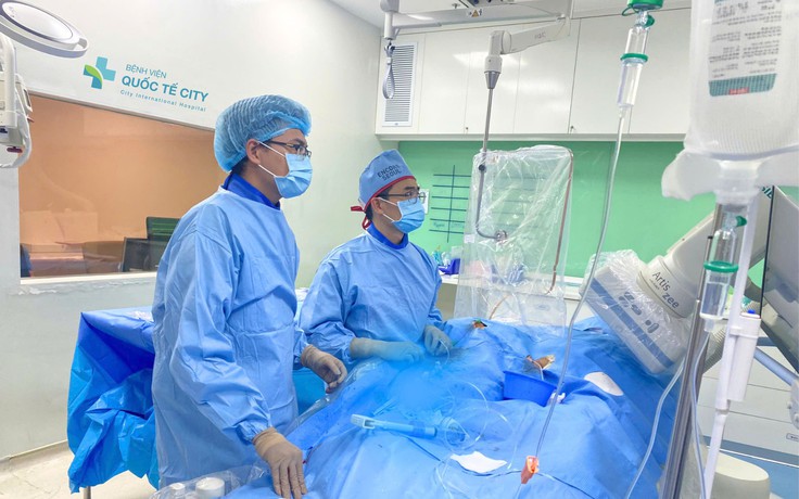 Dùng khí CO2 thay thuốc cản quang cứu người bệnh suy tim, suy thận