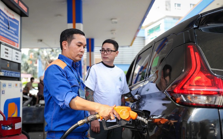 Xăng E10 hút ẩm, vì sao hơi nước rất khó lọt vào bình xăng ô tô?