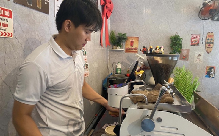 Các hàng quán, hộ kinh doanh ở Đà Nẵng giải bài toán tiền điện mùa nắng nóng