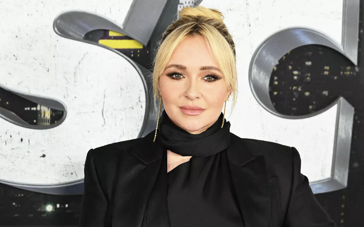 Sao phim 'Heroes' Hayden Panettiere tiết lộ cái giá của hào quang đến quá sớm