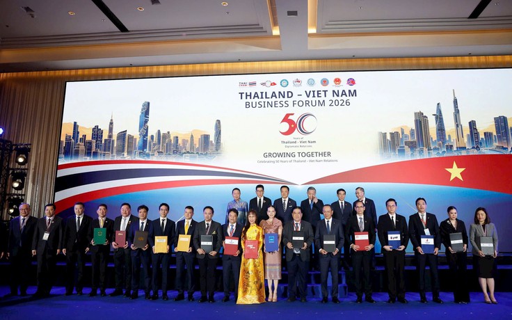 FPT ký 6 hợp tác chuyển đổi AI với tập đoàn lớn tại Thái Lan và Singapore