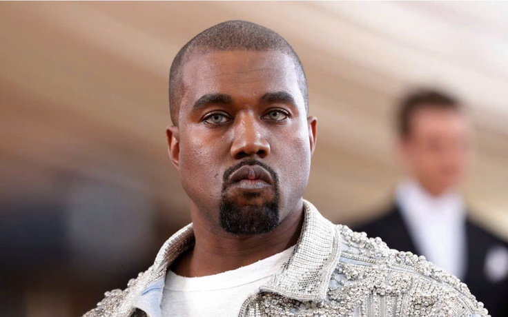Kanye West bị cấm diễn tại Ý vì phát ngôn gây tranh cãi