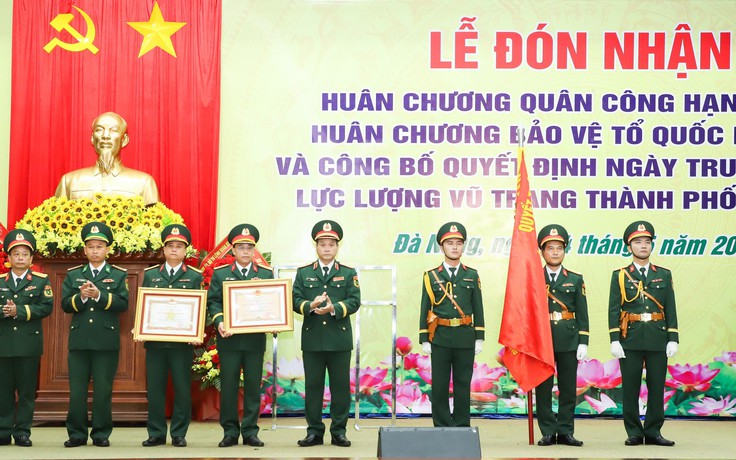 Lực lượng vũ trang thành phố Đà Nẵng đón nhận Huân chương Quân công hạng nhất