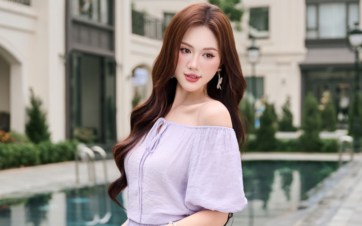 Váy trễ vai mềm mại, bí quyết tôn dáng cho bờ vai mảnh mai