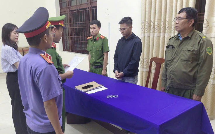 Cháy ô tô khi đổ xăng khiến 2 người tử vong: Bắt tạm giam tài xế