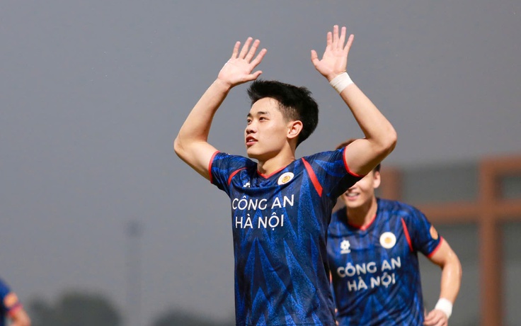 Vì sao CLB CAHN chơi bóng ở đẳng cấp hoàn toàn khác V-League?