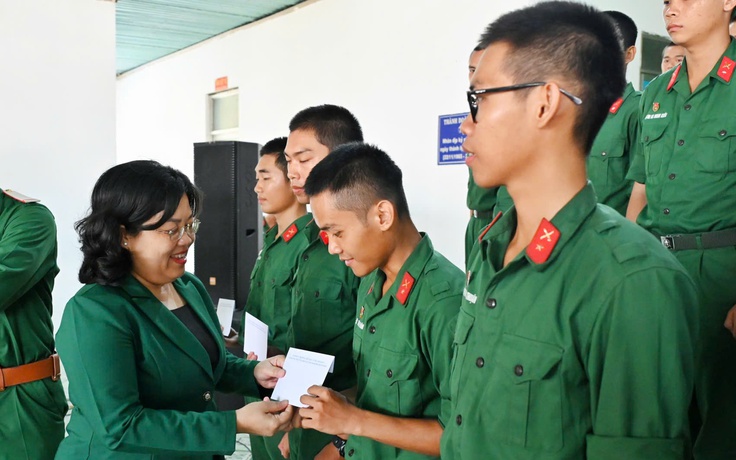 Nghĩa vụ quân sự 2026: TP.HCM thăm chiến sĩ mới sau 2 tháng huấn luyện