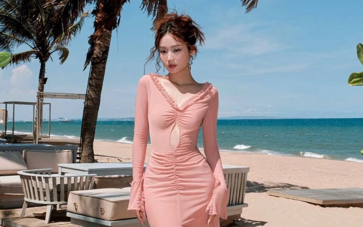 Hè rực rỡ cùng những chiếc váy đuôi cá quyến rũ