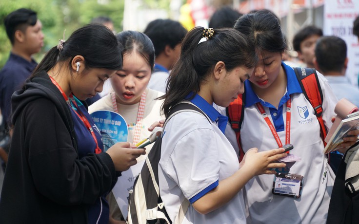 Kết nối hơn 40 doanh nghiệp tìm kiếm việc làm cho sinh viên