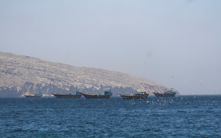 Eo biển Hormuz trong tình thế Mỹ - Iran nhùng nhằng