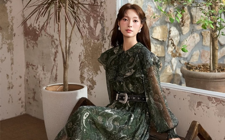 Đánh thức thị giác ngày hè bằng trang phục họa tiết paisley