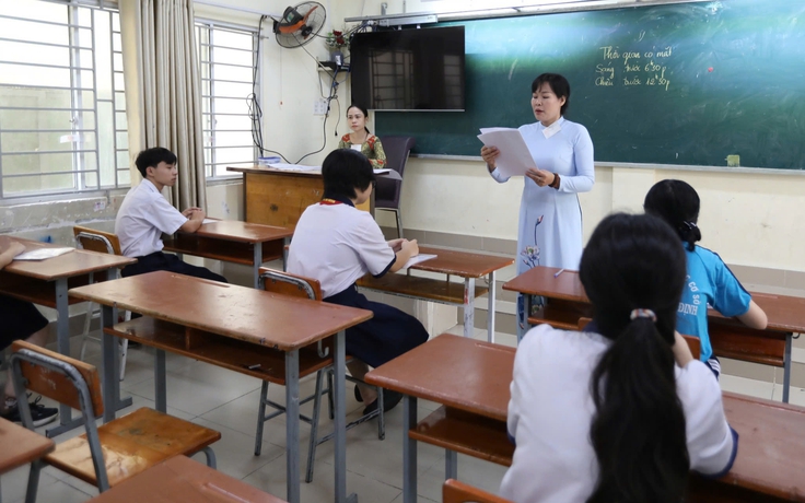 Thi lớp 10 TP.HCM: Vẫn có thí sinh sử dụng tài liệu